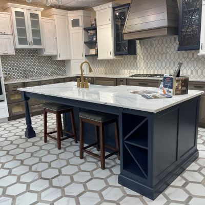 Mentor Kiba Showroom